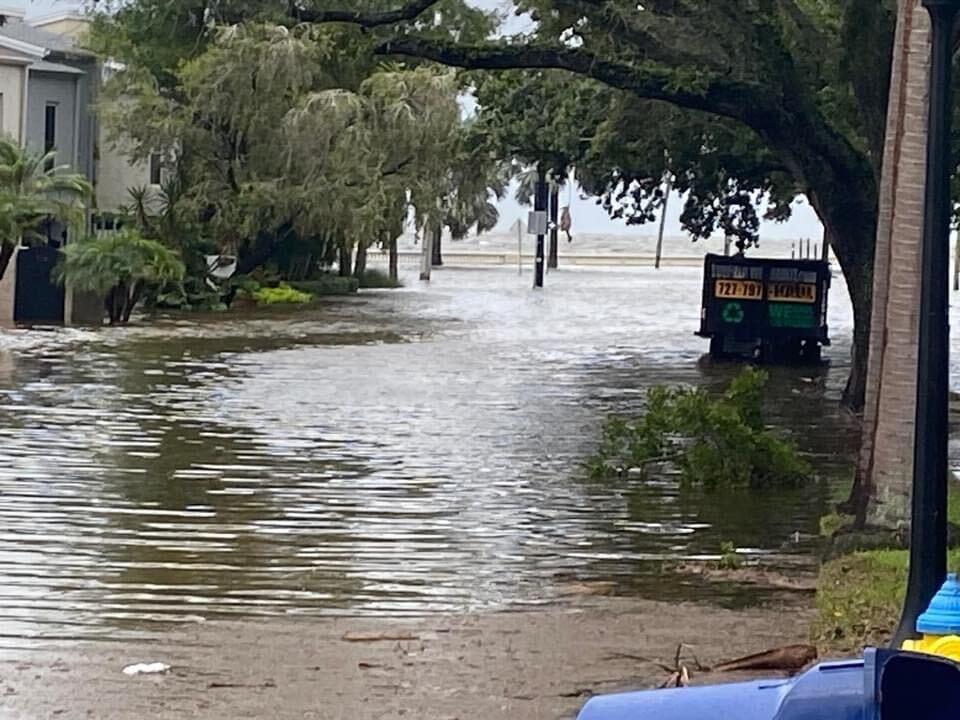 Wednesday's Live Report Hurricane Idalia Brings Floods and Widespread Destruction to Tampa Bay