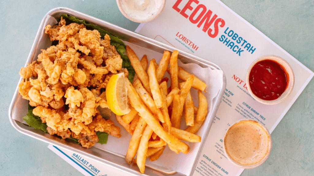 Crispy clams and fries at Leon Lobstah
