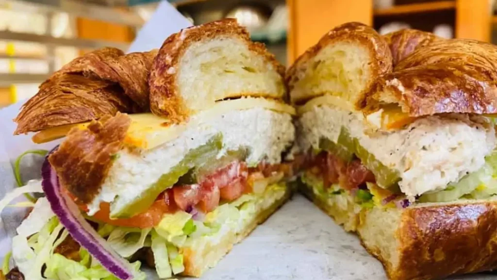 Roe’s Café catering team preparing custom menu