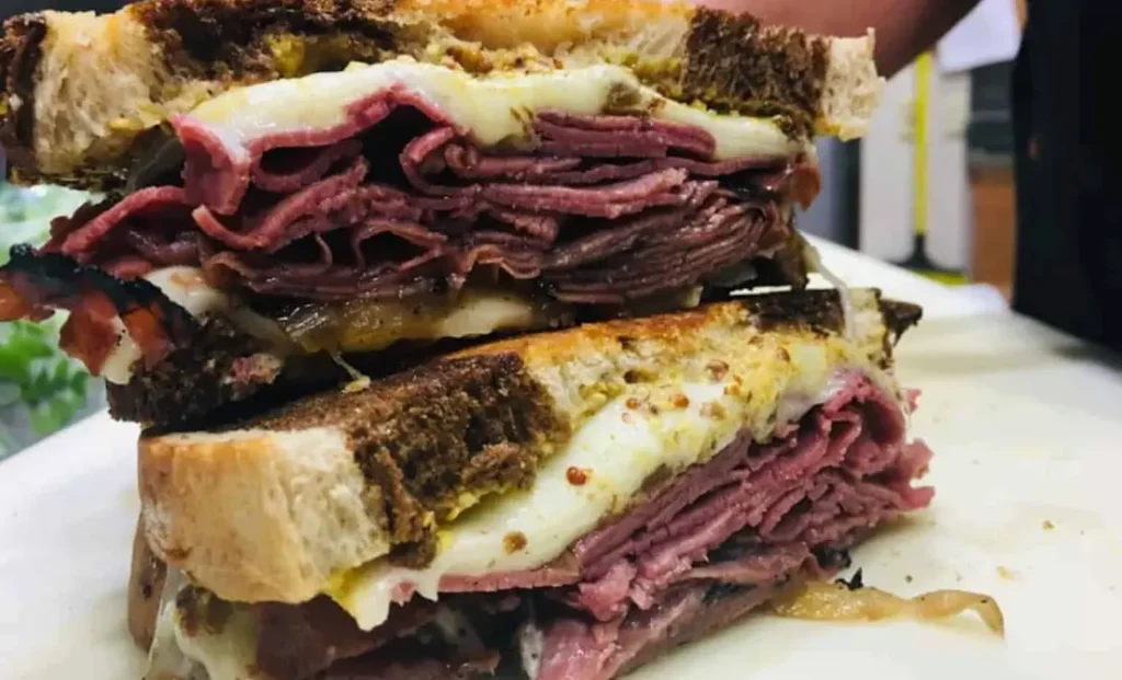 Interior of Roe’s Café in St. Petersburg