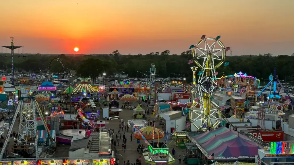 Strawberry shortcake at Florida Strawberry Festival 2026