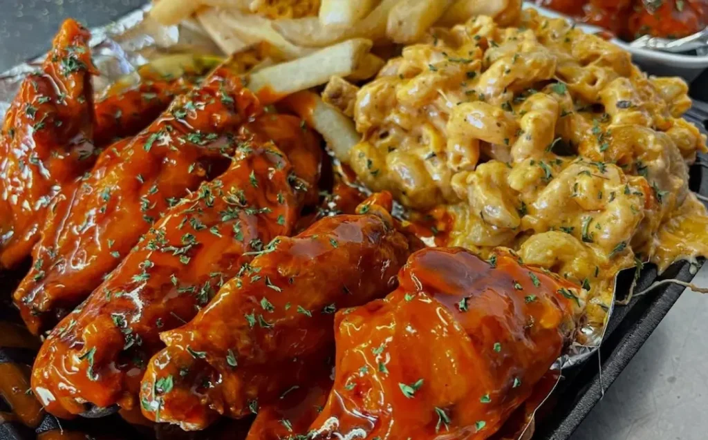 SauceyyFangerz chicken wings in Tampa Florida